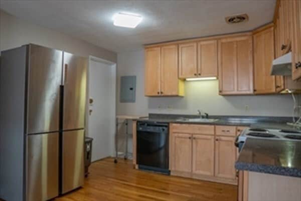 Photo - 4 Colonial Village Dr Unit 4