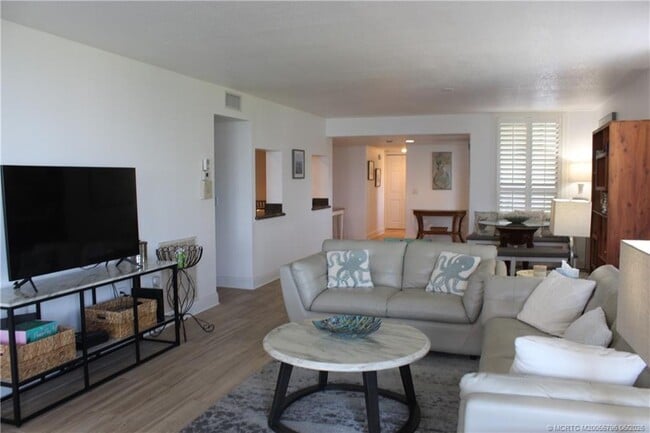 Photo - 4100 N Hwy A1A Unit 325