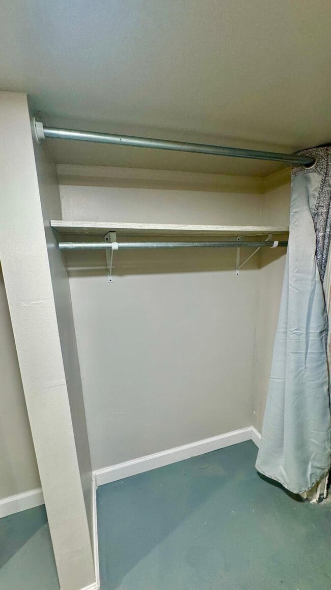 Photo - 1254 N Bosworth Ave Unidad BM