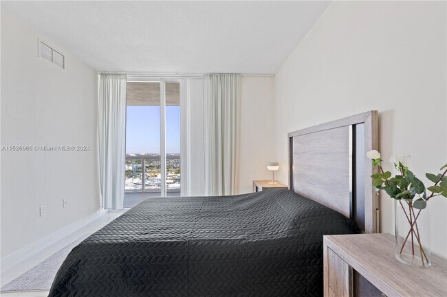Photo - 1871 NW S River Dr Unit 1804