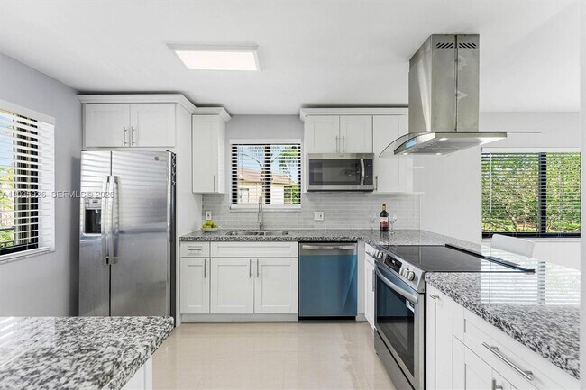 Photo - 16451 Blatt Blvd Unit 201