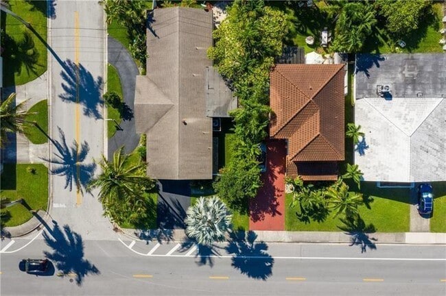 Photo - 818 N 12th Ave