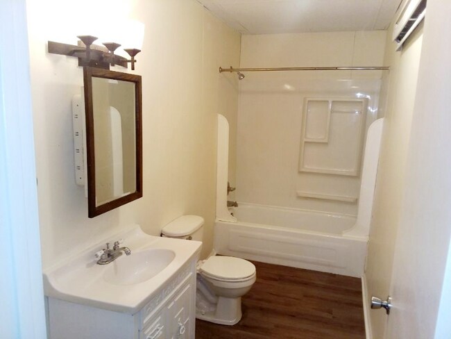 Photo - 434 Madison St Unit 4