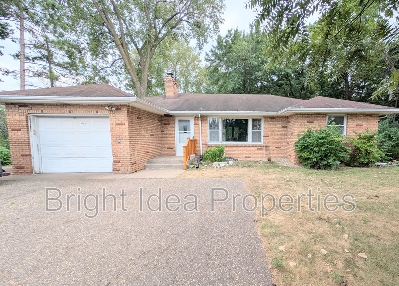 Photo - 1184 Hwy 96 W