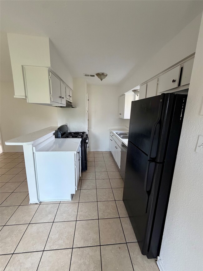 Photo - 12818 Segrest Dr