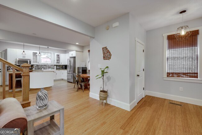 Photo - 139 Hillside St