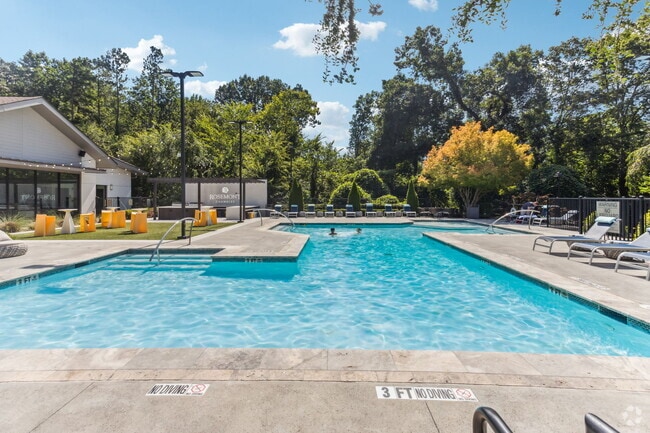 Pool - Rosemont Chamblee Rental
