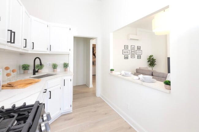 Apartment Units in Mt Vernon!