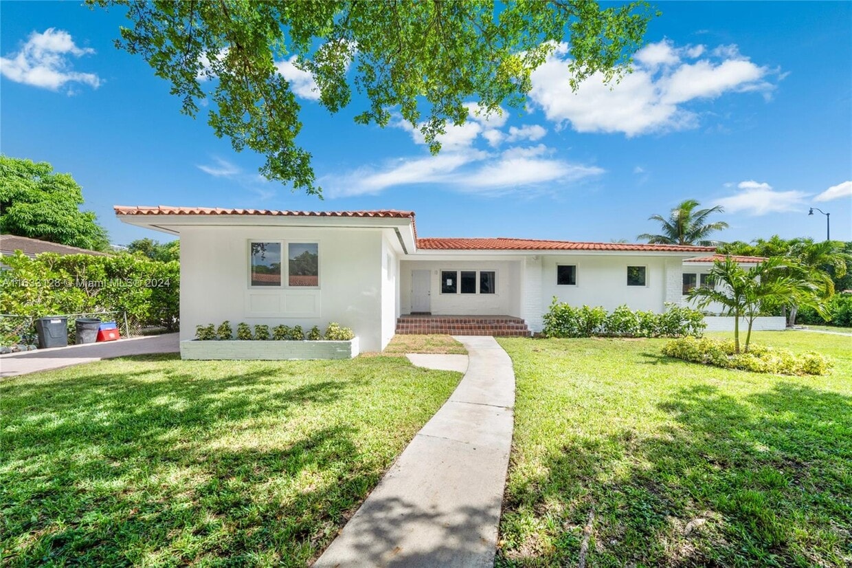Photo - 350 Aledo Ave (Coral Gables, FL)