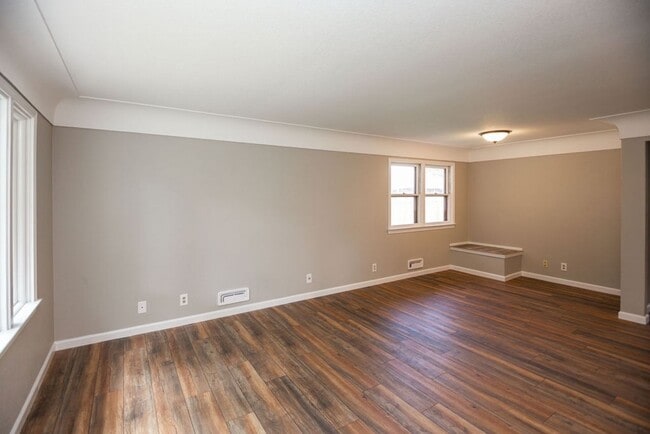 Photo - Charming All-Brick 2 Bedroom 3 bathroom Ranch Near Downtown Windsor!