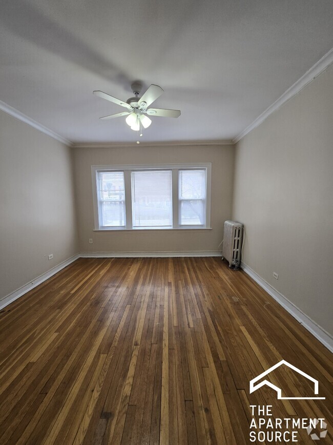 Building Photo - 7755 N Sheridan Rd Unit 1 Rental
