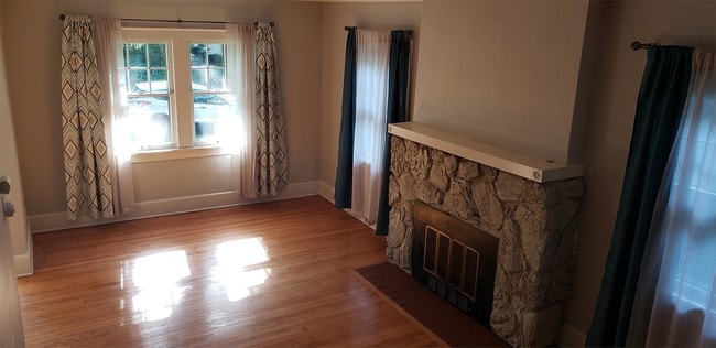 Photo - 914 N Chicago Ave