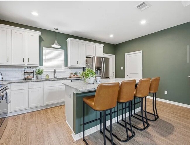 Photo - 507 N Logan Ave