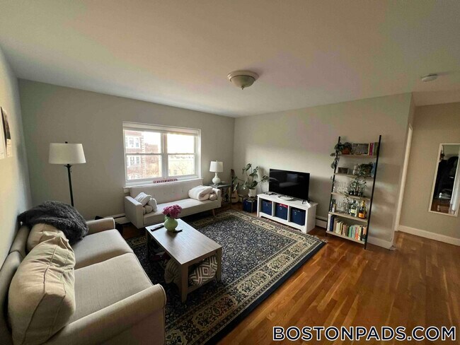 61 Selkirk Rd Unit 11