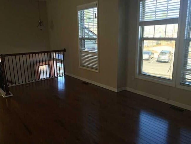 Photo - 921 Fawn Way