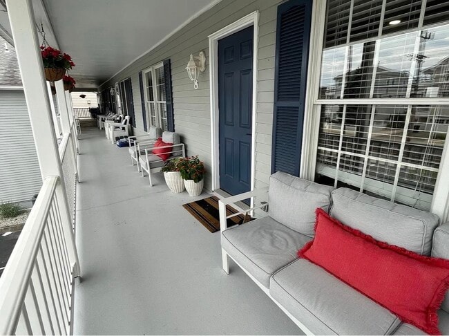 Building Photo - 3669 NJ-35 Unit Runaway Bay