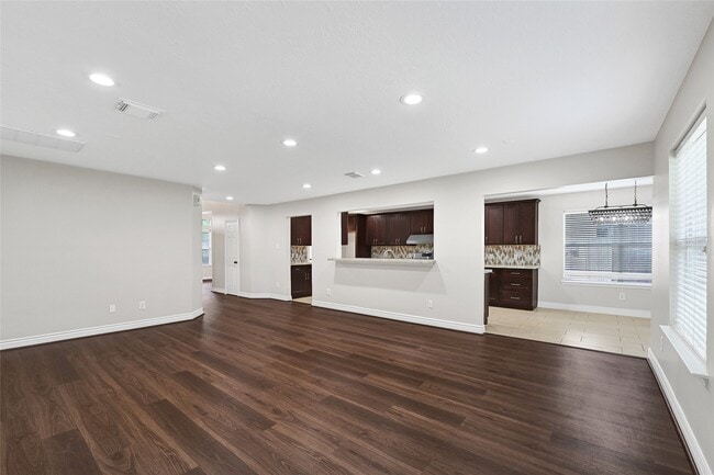 5914 Shadow Creek Ct