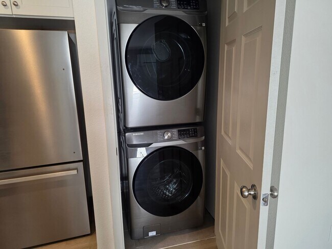 Photo - 195 Hacienda Loop Unit 195 Hacienda Lp #2