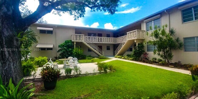 2781 2nd Ave N Unit 101