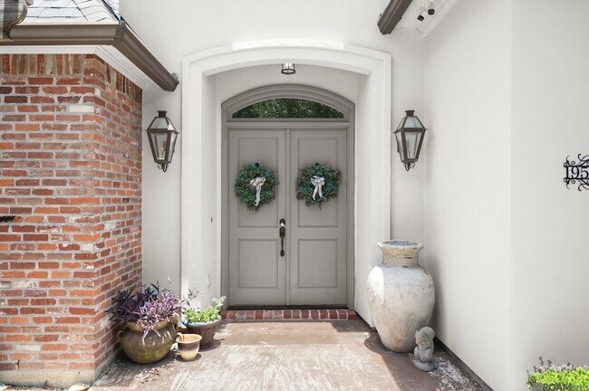 Photo - 19537 S Harrells Ferry Rd