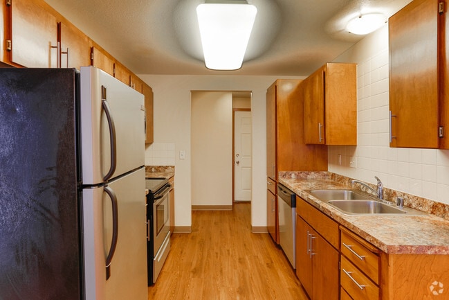 1BR, 1BA