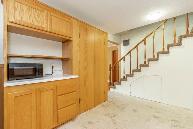 Photo - 212 W 97th St