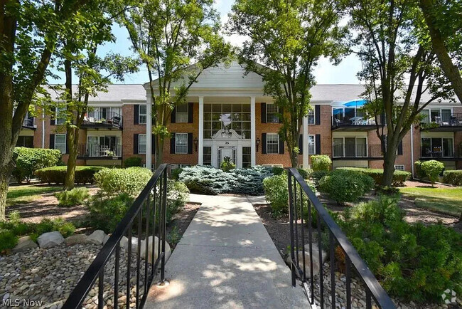 Building Photo - 75 Atterbury Blvd Unit 112 Rental
