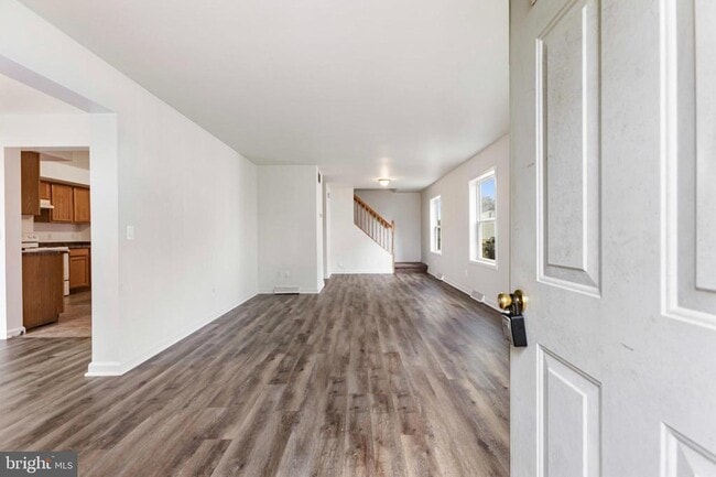 Photo - 354 W Main St