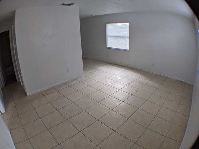 Photo - 3 Bedroom, 2 Bathrooms Apartment with Wate...