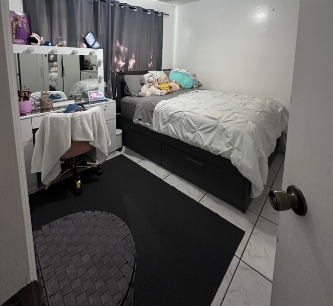 Photo - 1752 NW 29th St Unit 2