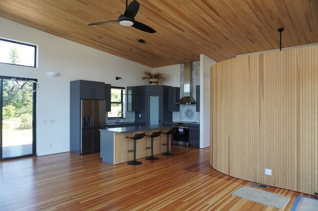 Photo - 4330 Parker Hill Rd