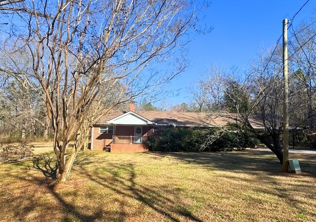 Building Photo - 1780 N Hl St Ext