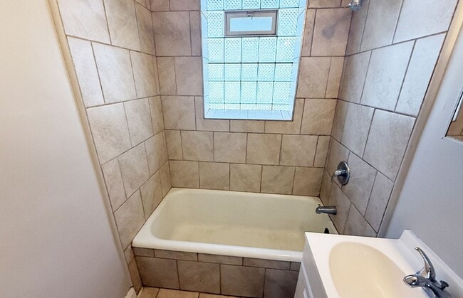 Photo - 415 Probasco St Unit 419-07