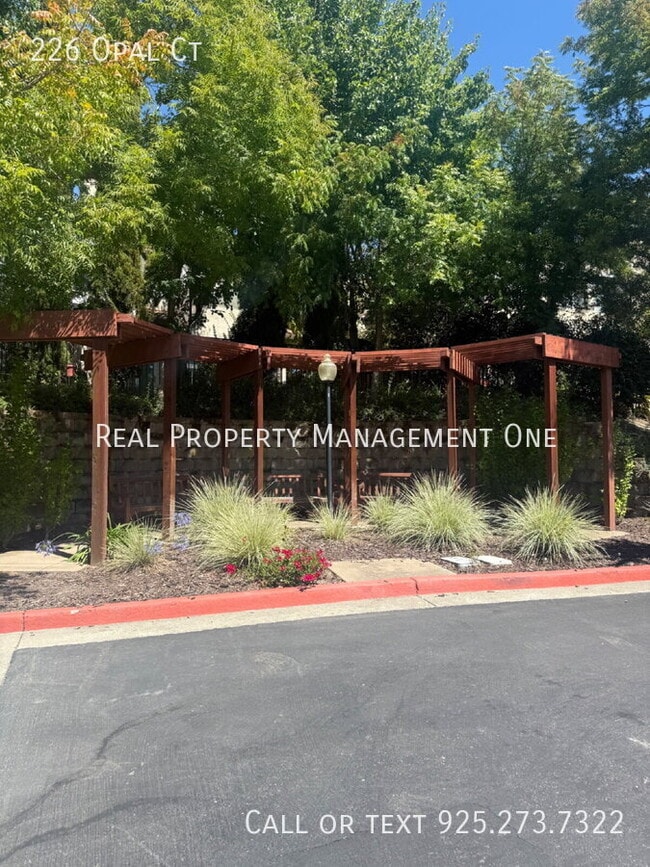 Photo - 226 Opal Ct