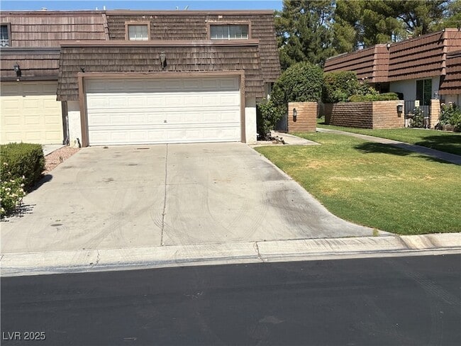 Photo - 2963 Pinehurst Dr