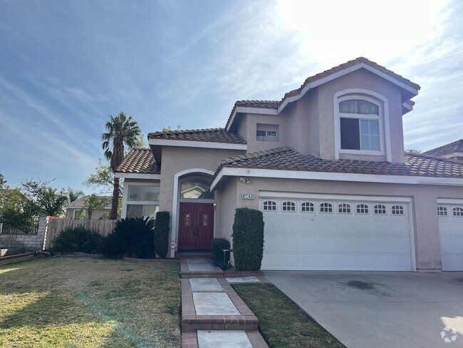 Building Photo - 4 Bedroom/3 Bath Home in Fontana