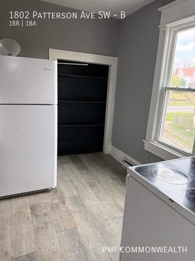 Photo - 1802 Patterson Ave SW Unidad B
