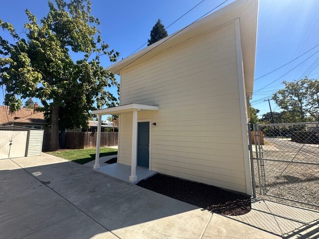 Photo - 3 Bedroom 2 Bathroom Home with Yard