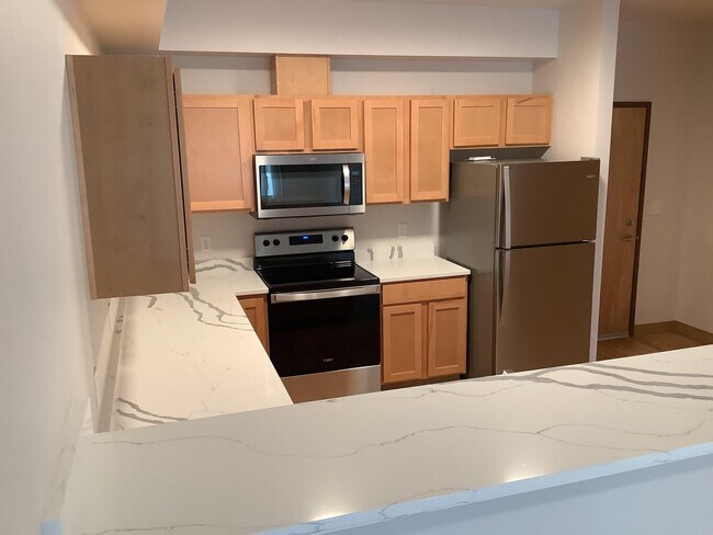 Building Photo - 1300 Telegraph Rd Unit A107