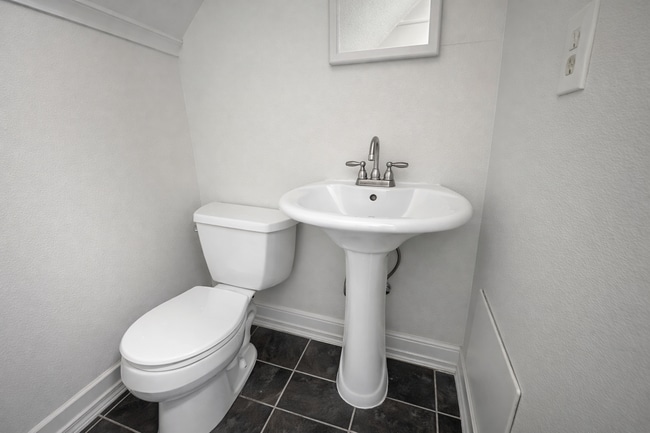 Photo - 449 SE 4th Ave