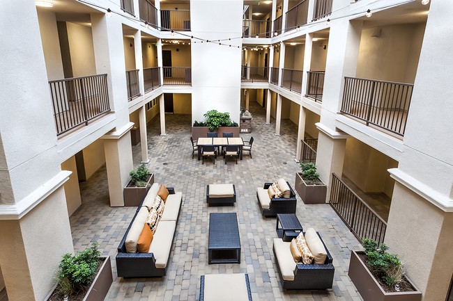 Photo - Zuma Student Housing