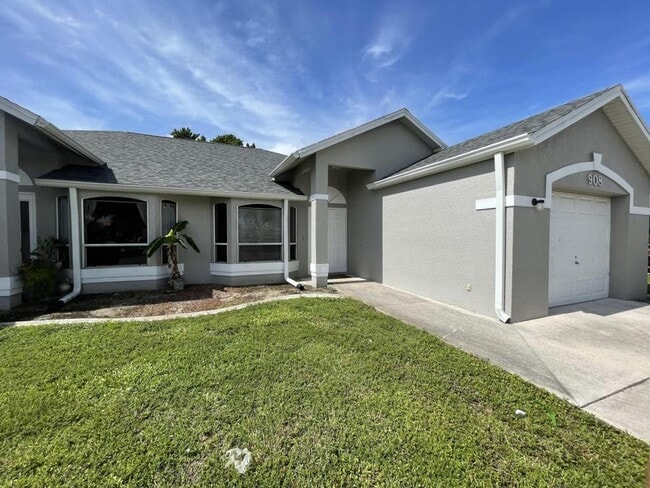 Building Photo - 908 Cape Coral Pkwy W