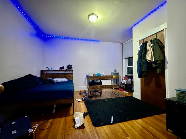 Photo - 19 Saint Lukes Rd Unit 1