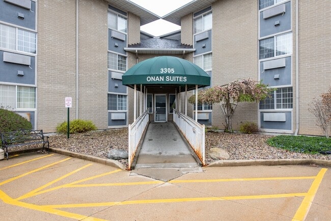 Building Photo - 3305 Sunset Ave Unit 126 Rental