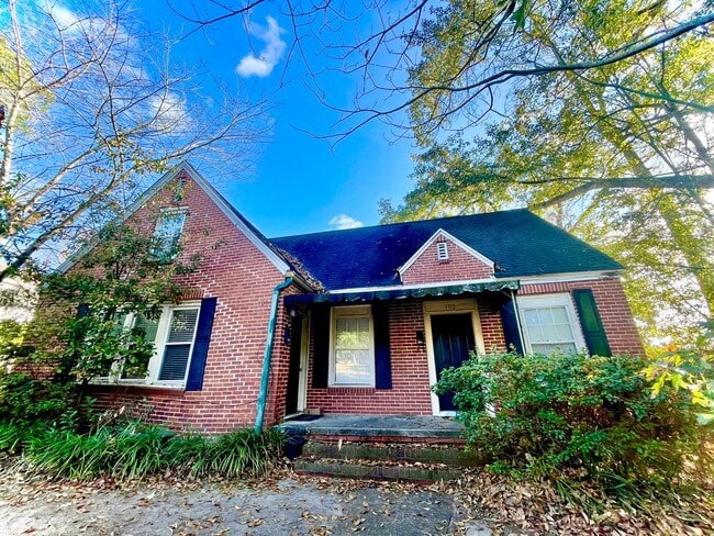 Building Photo - 101 S Meridian St Rental