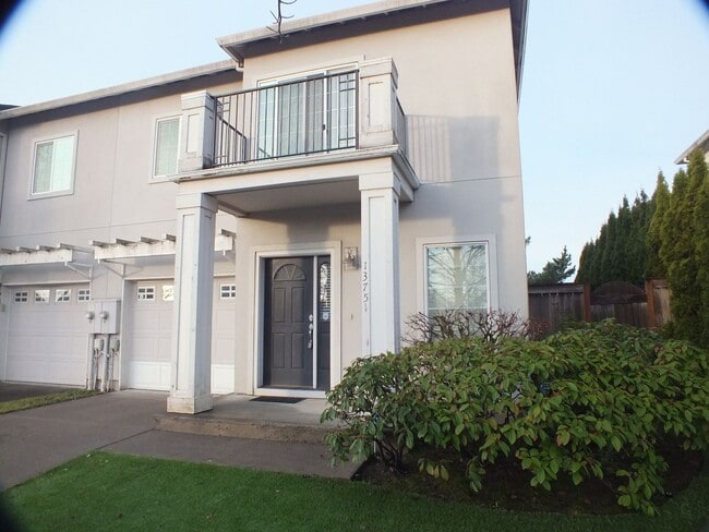 Photo - Spacious 2-Bedroom, 2-Bath Townhome with Primary Suite in Happy Valley