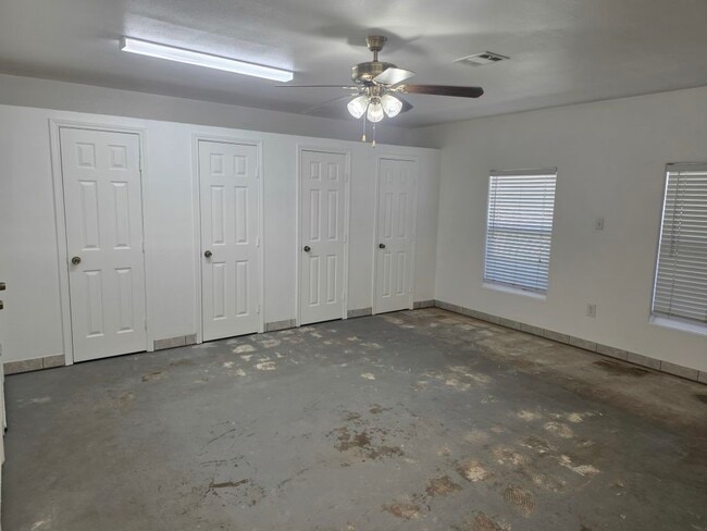 Photo - 13600 FM1314