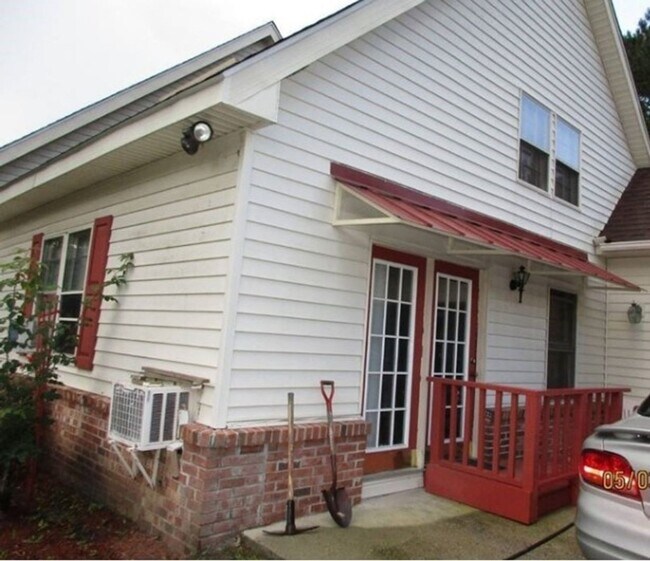 Photo - Charming 1BR House in Charleston
