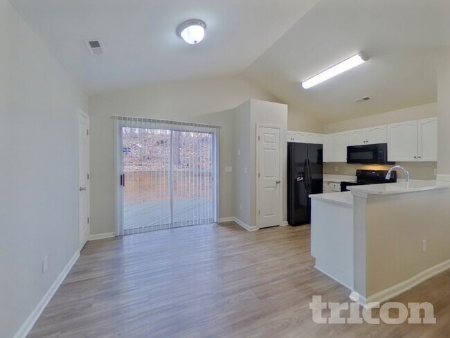 Photo - 1347 Braveheart Ln