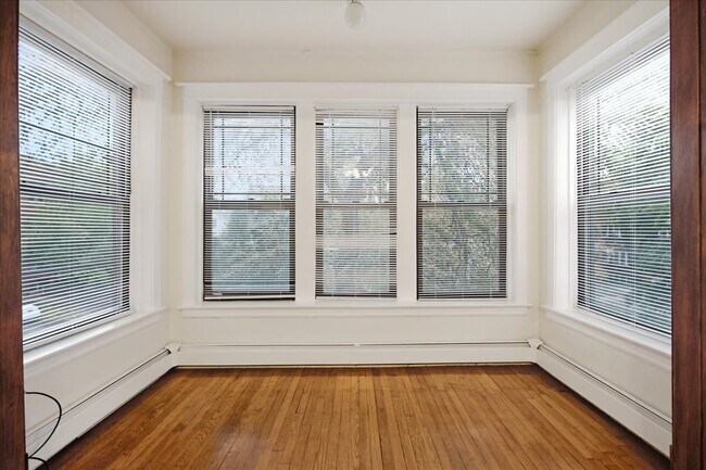 5432 S Drexel Ave Unit 2S